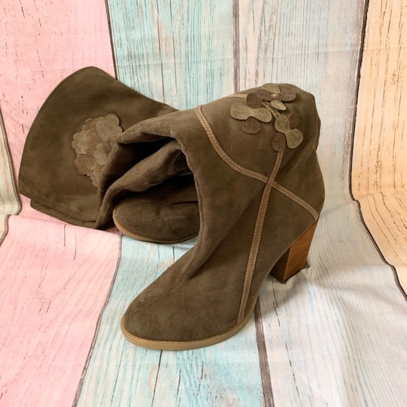 Elegant Floral Embroidered Knee-High Boots - Picture 6 of 10